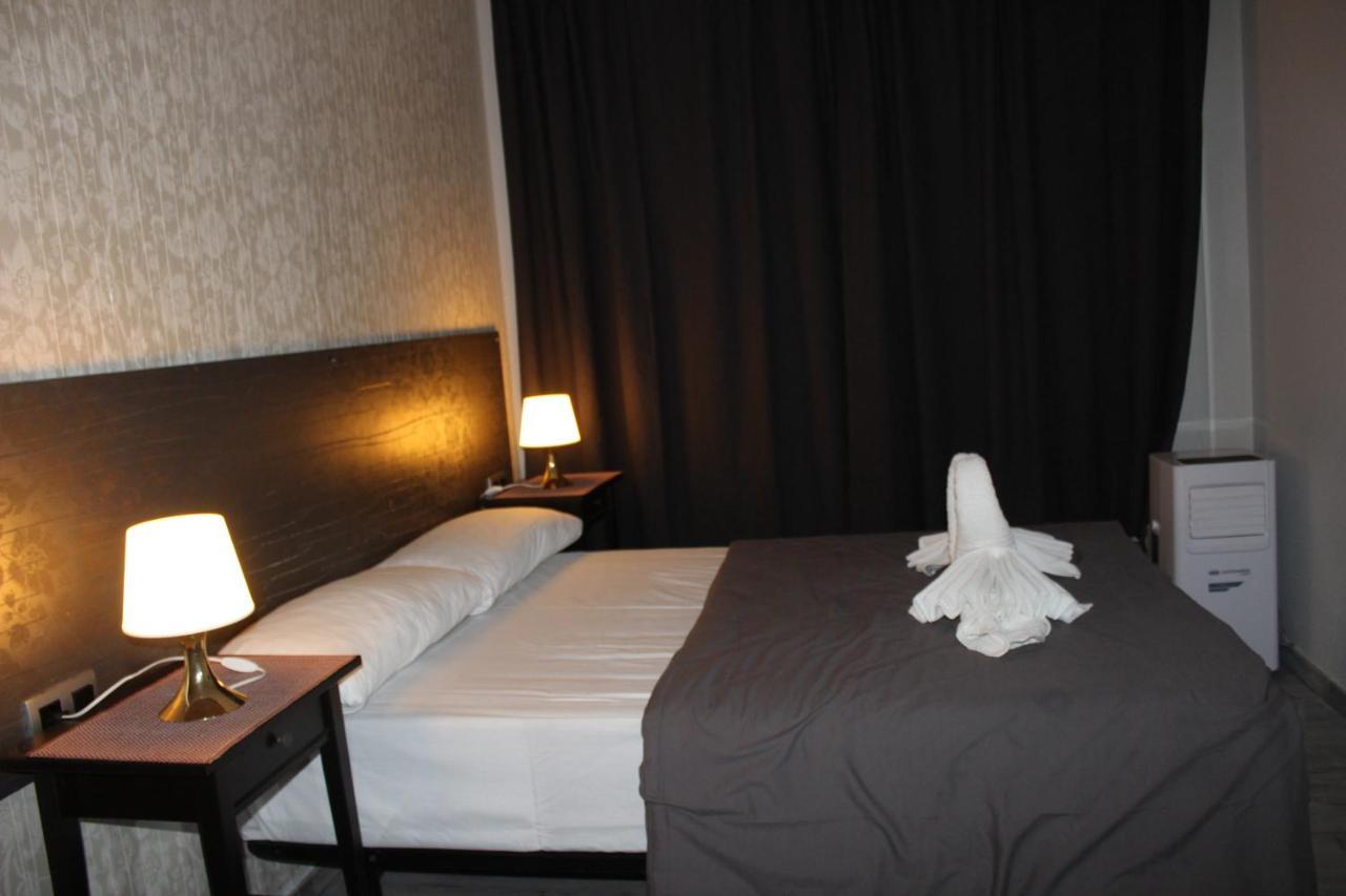Bcn Condal Hostal 巴塞罗那 外观 照片