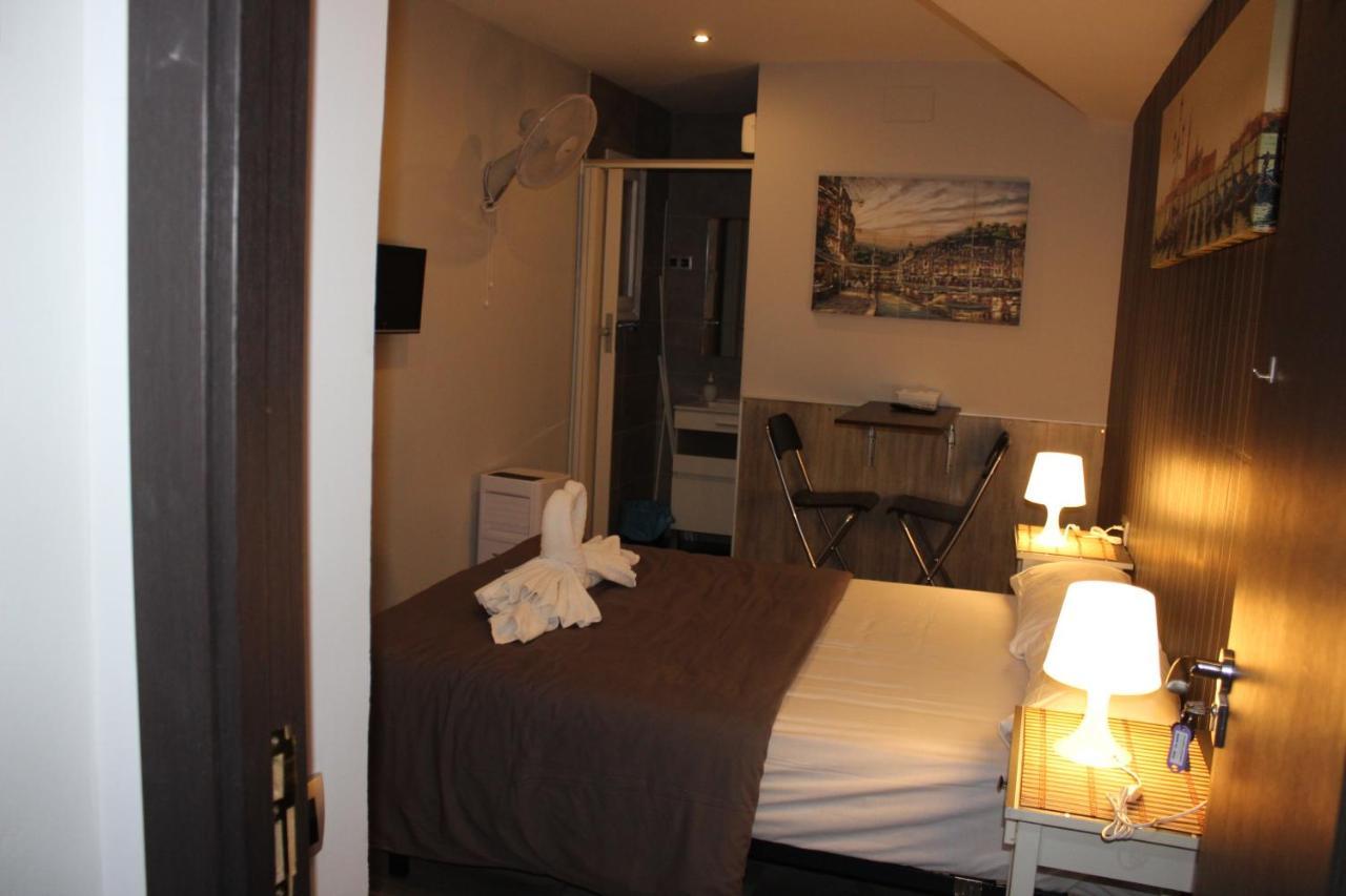 Bcn Condal Hostal 巴塞罗那 外观 照片