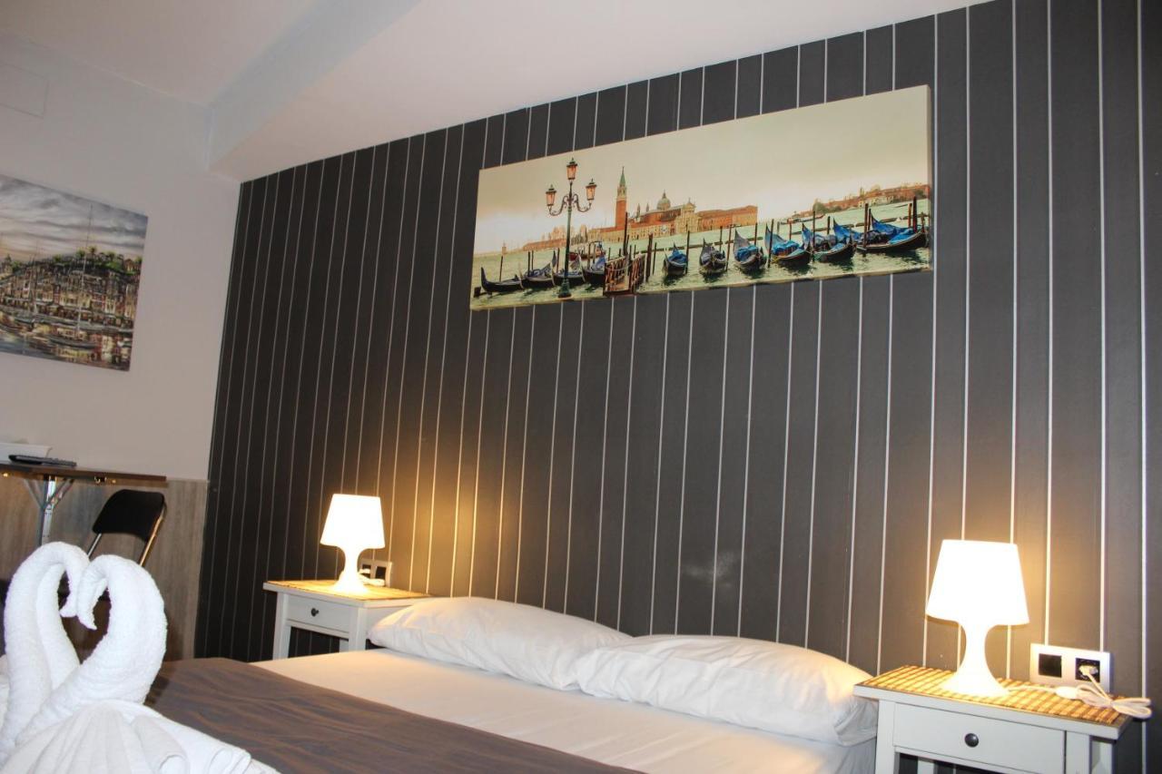 Bcn Condal Hostal 巴塞罗那 外观 照片