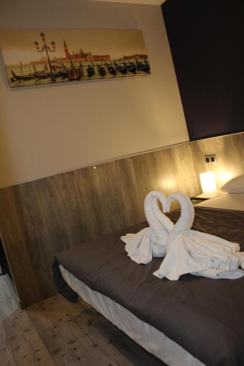 Bcn Condal Hostal 巴塞罗那 外观 照片